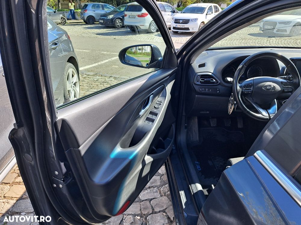 Hyundai i30 1.5 Pure - 19