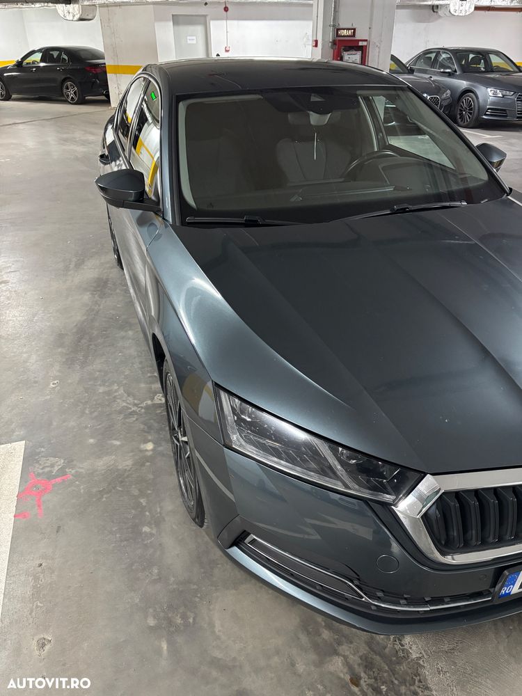 Skoda Octavia 2.0 TDI DSG Ambition - 10