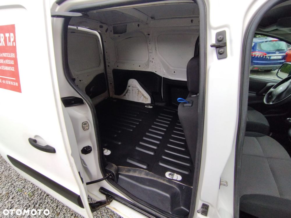 Citroën BERLINGO - 11