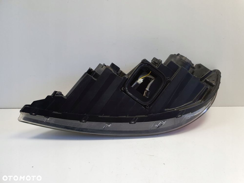 LAMPA PRAWA Kia Sorento II 09-12r PRZEDNIA prawy przód XENON 92102-2P110 - 7