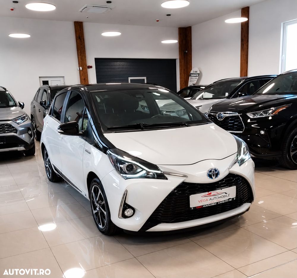 Toyota Yaris 1.5 VVT-i HSD Bi-Tone R&B - 3