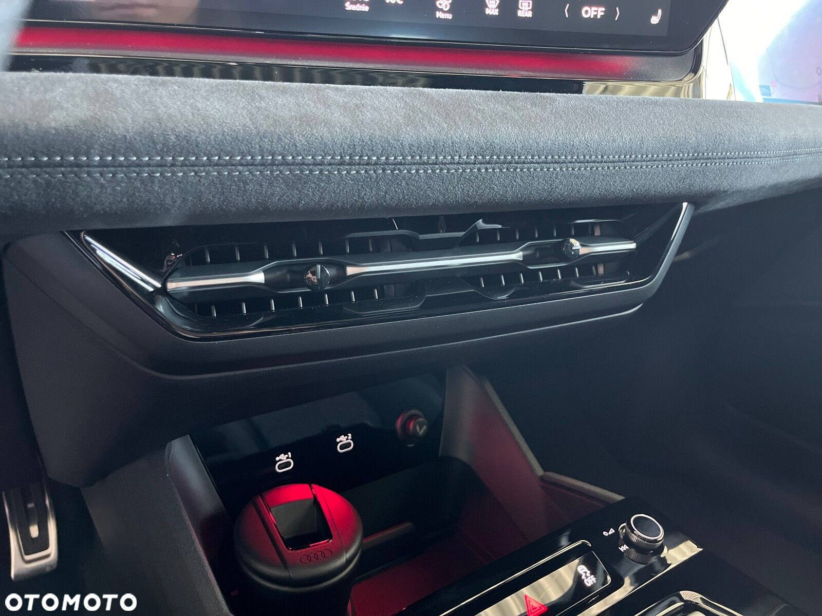 Audi Q6 e-tron - 11