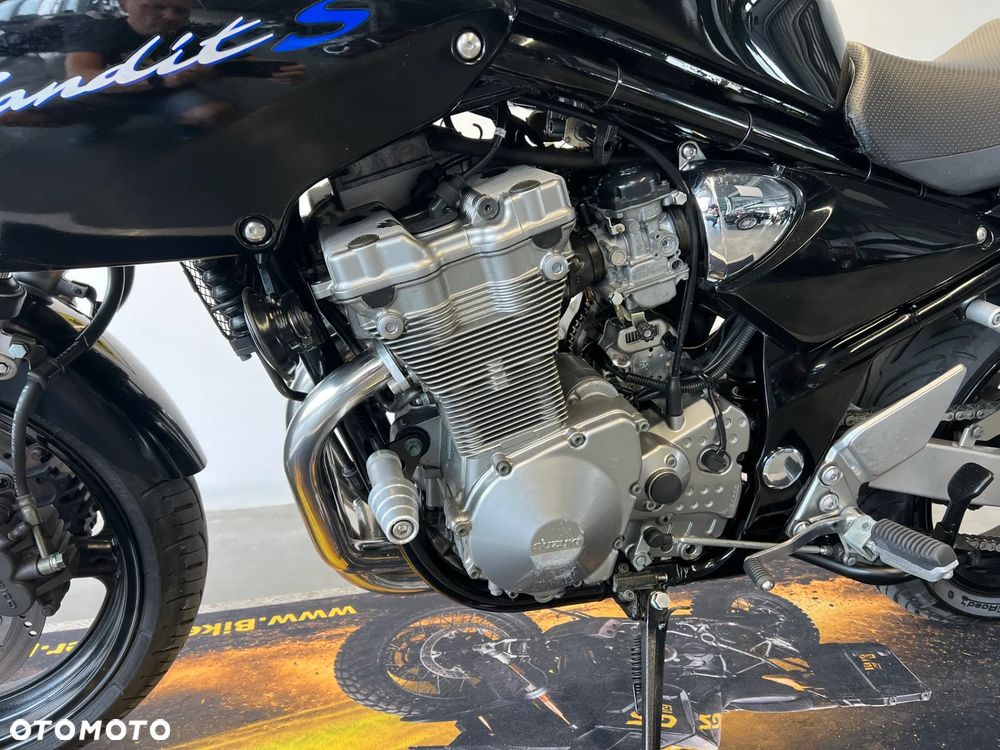 Suzuki Bandit - 10