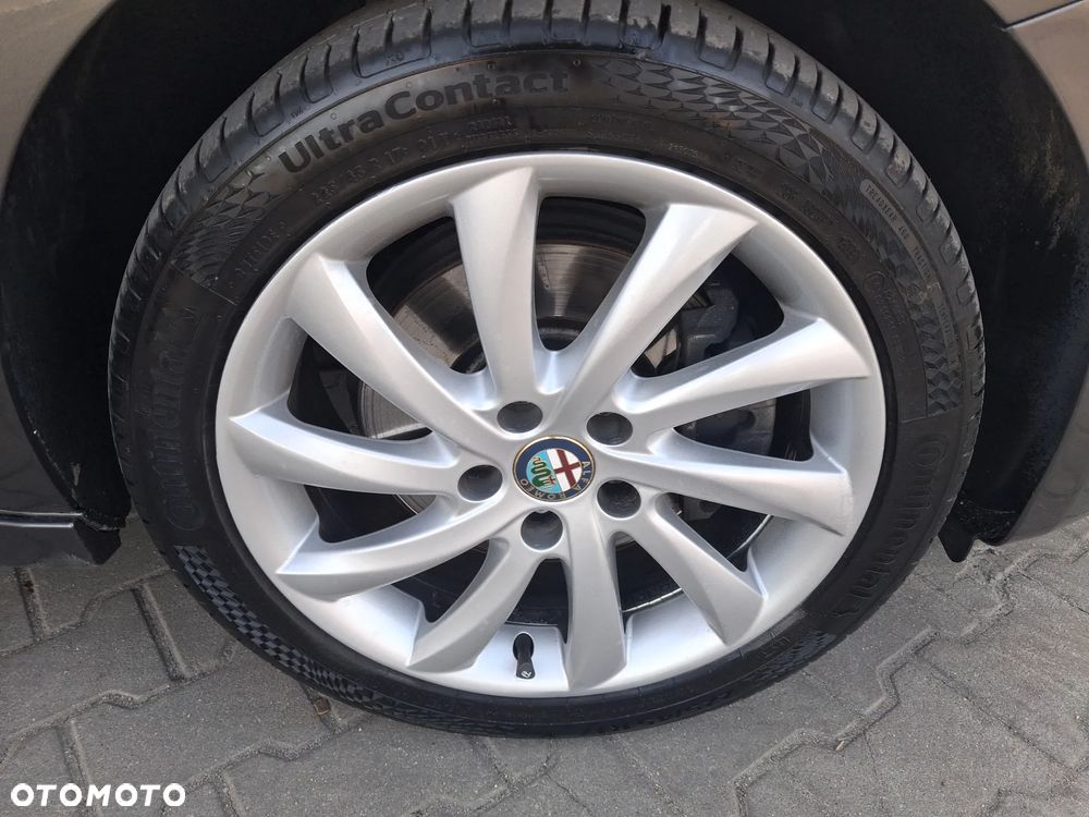 Alfa Romeo Giulietta 1.4 TB 16V Multiair Collezione - 15