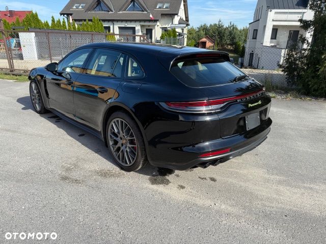 Porsche Panamera 4S E-Hybrid - 4