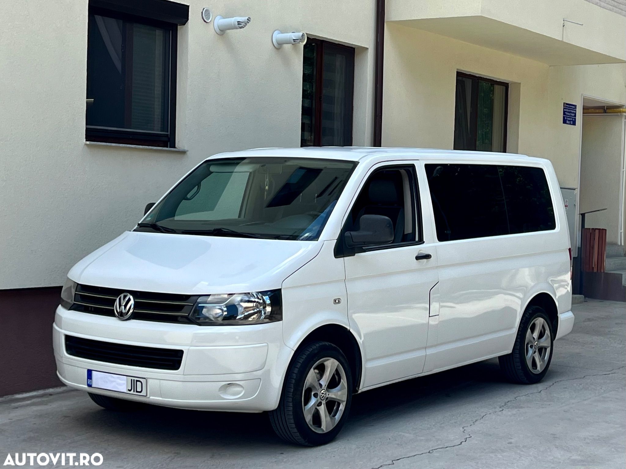 Volkswagen Transporter T5 Doka Lang Comfortline - 1
