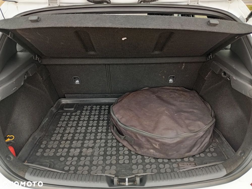 Hyundai i30 1.4 GO - 8