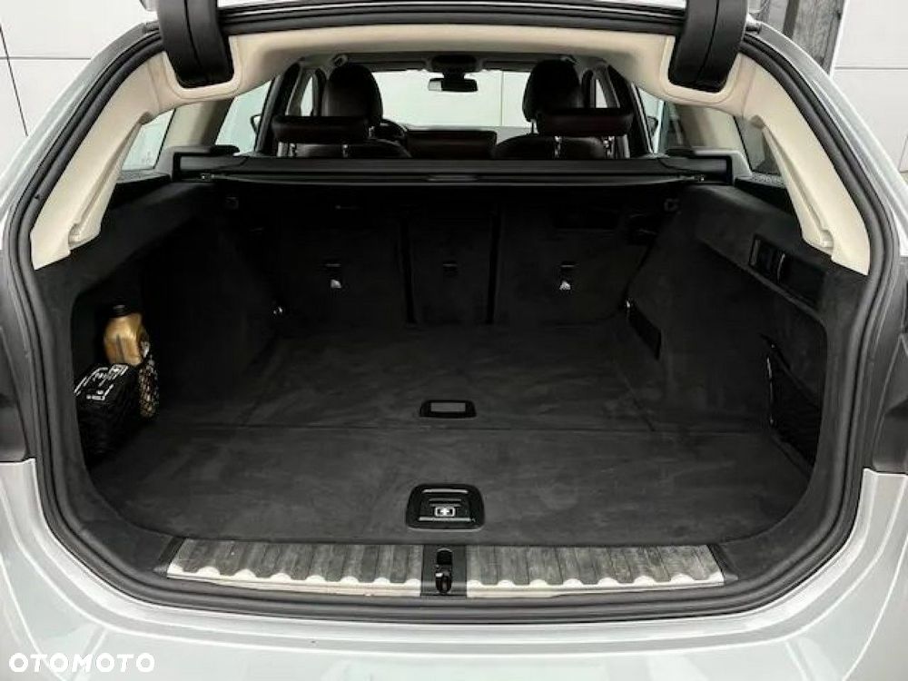 BMW Seria 3 320d Luxury Line - 12