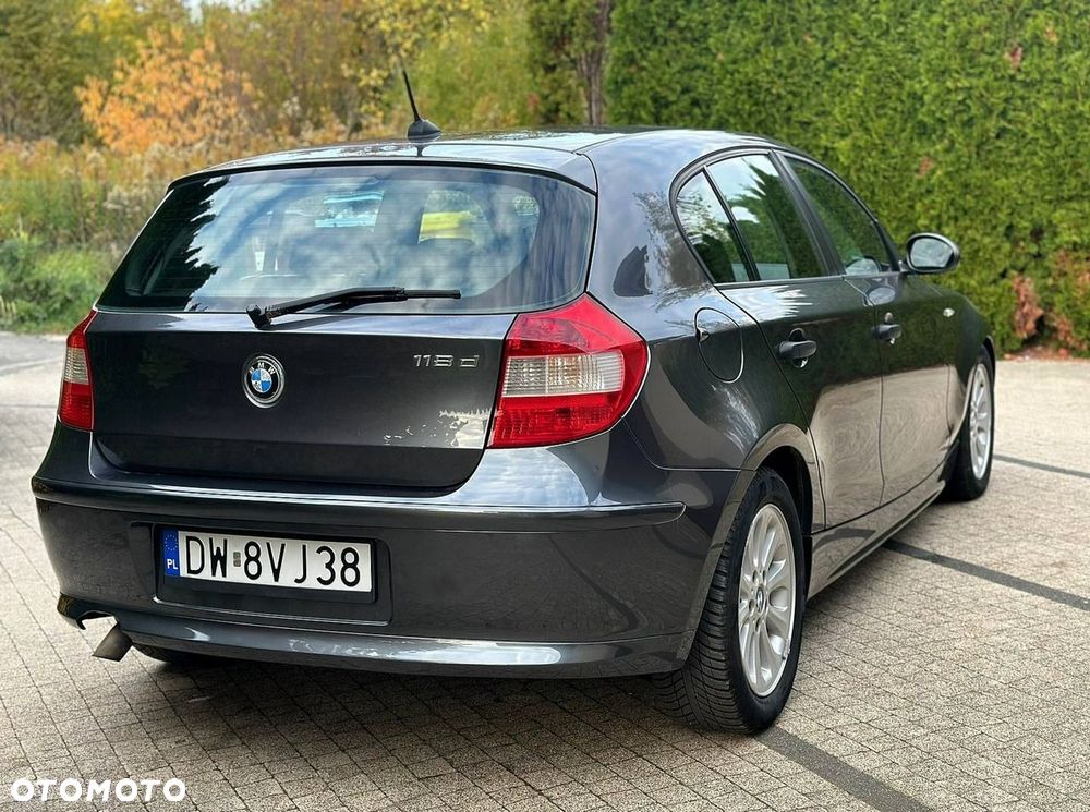 BMW Seria 1 2006 photo 5