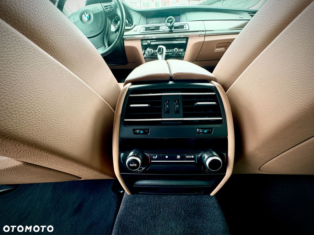 BMW Seria 7 730d - 17