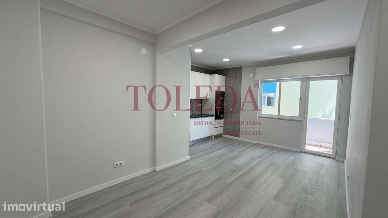 T1 no Centro da Amadora Remodelado - Grande imagem: 2/34