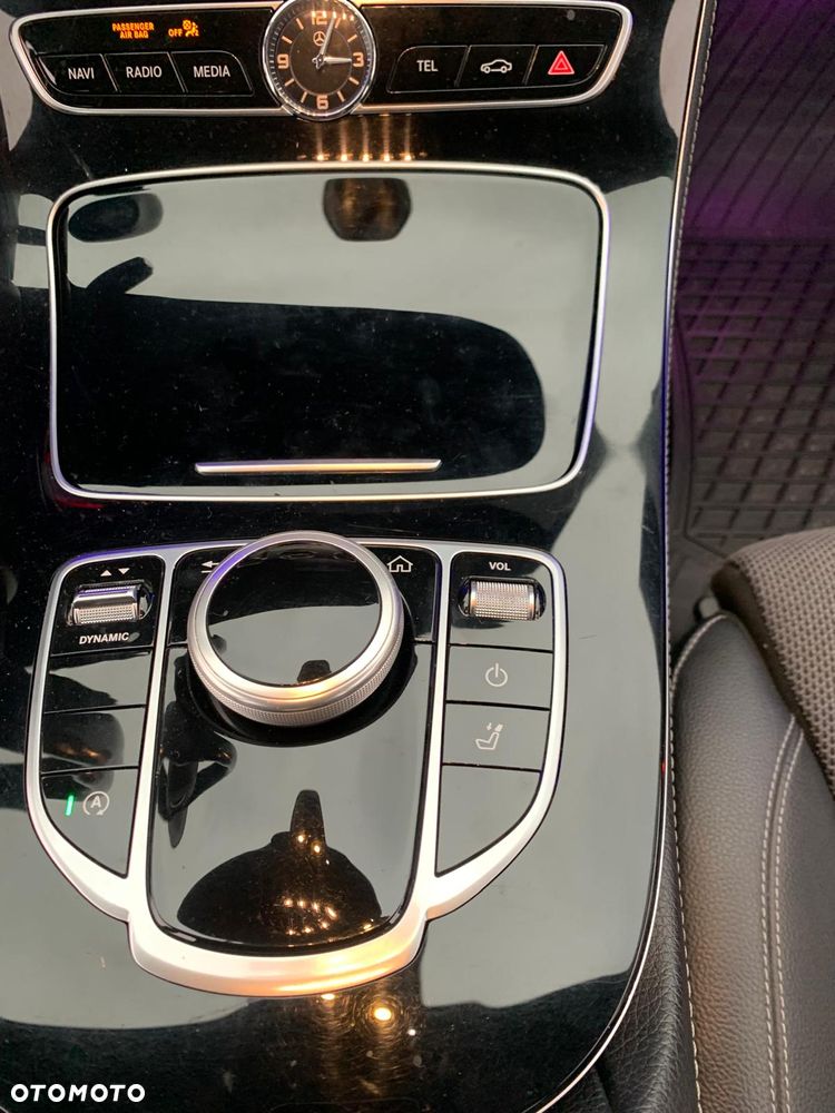 Mercedes-Benz Klasa E 200 d 9G-TRONIC - 15