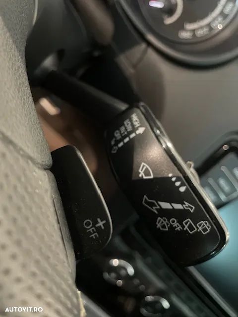 Skoda Octavia Combi Diesel 2.0 TDI DSG RS - 24