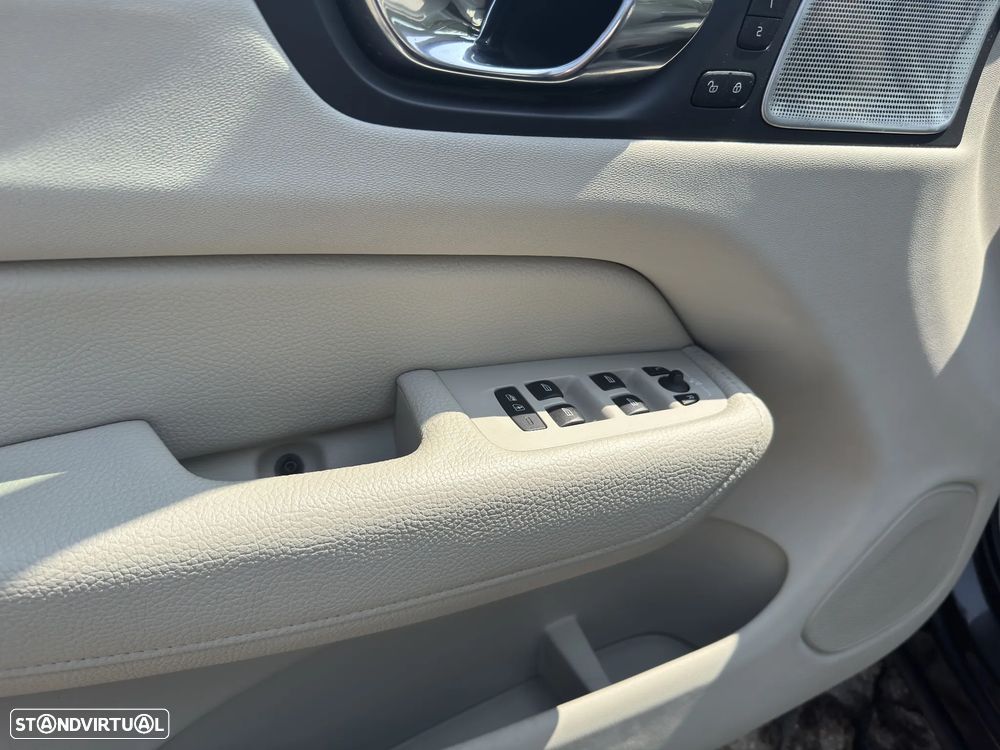 Volvo XC 60 2.0 T8 PHEV Inscription Expression AWD - 20