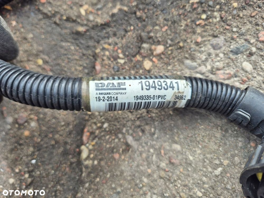 WIĄZKA INSTALACJA ZBIORNIKÓW SEPARATORA PALIWA DAF XF 106 1949341 - 2