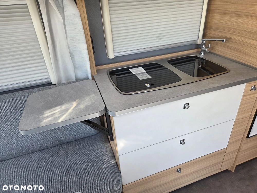 Dethleffs Camper 730FKR - 17