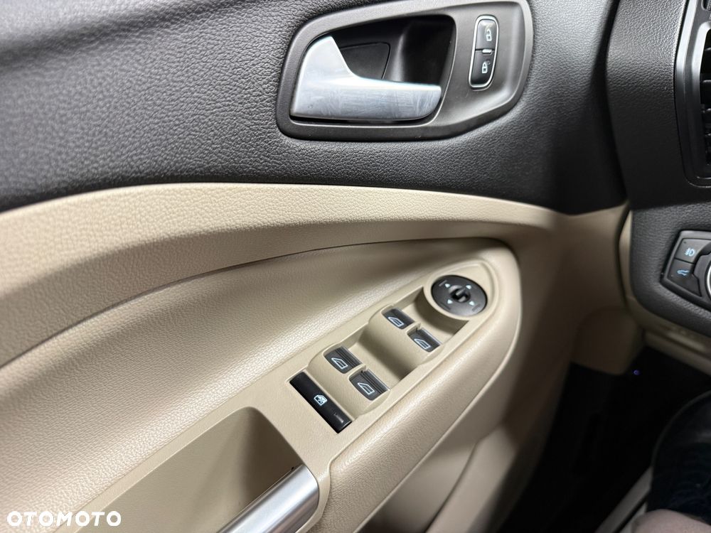 Ford Kuga 1.5 EcoBoost 4WD Trend - 17