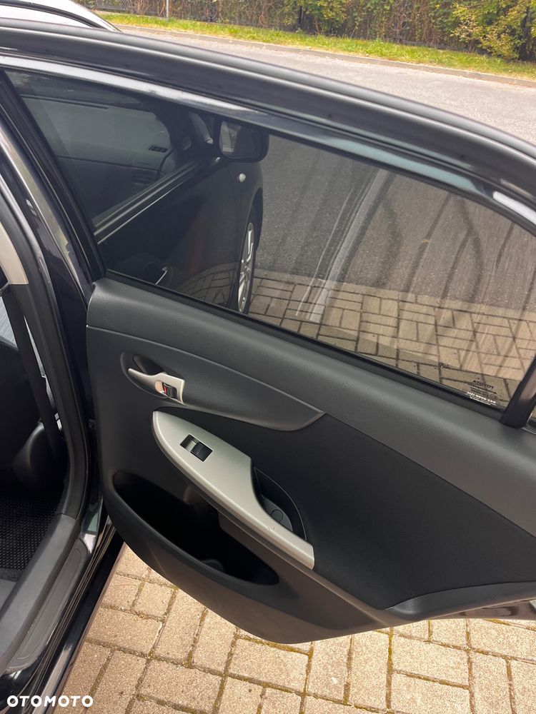 Toyota Corolla 2.0 D-4D Prestige - 30
