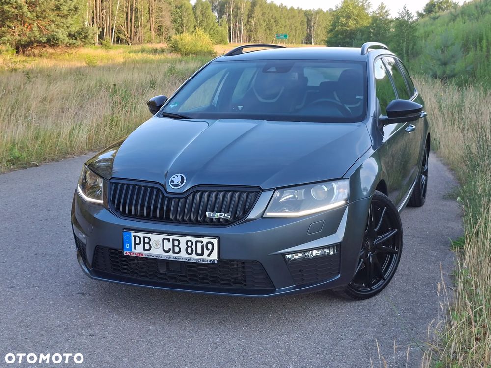 Skoda Octavia 2.0 TDI DSG RS - 18