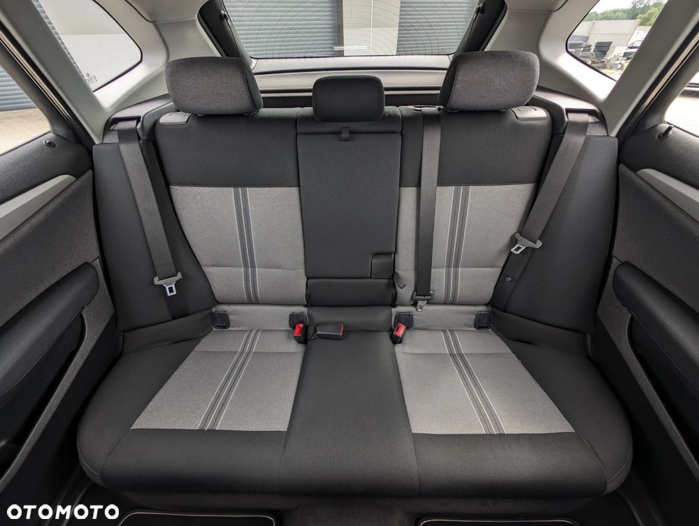 BMW X1 sDrive18d Sport Line - 35