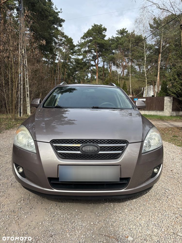 Kia Ceed - 3