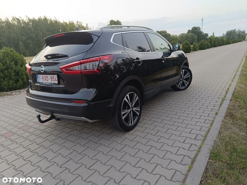 Nissan Qashqai - 2