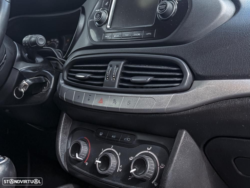 Fiat Tipo 1.3 M-Jet Easy - 11