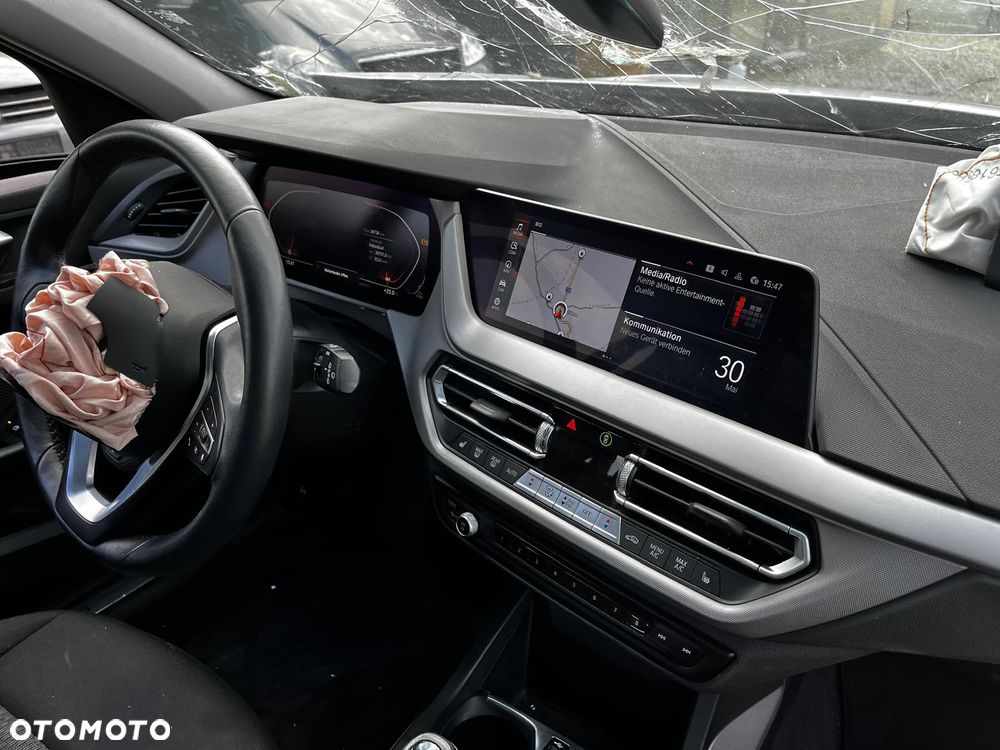 BMW Seria 1 118i - 19