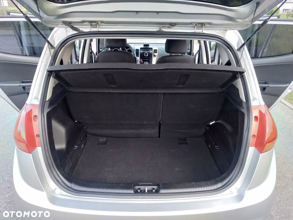 Kia Venga 1.4 L - 25