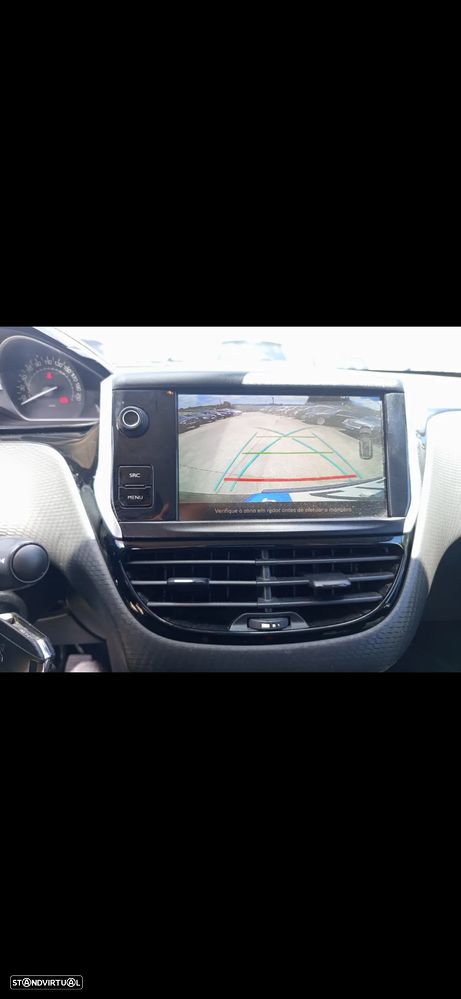Peugeot 2008 1.6 BlueHDi Style - 16