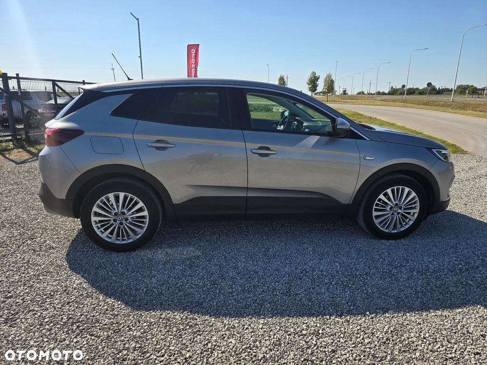 Opel Grandland X 1.2 T Innovation S&S - 10