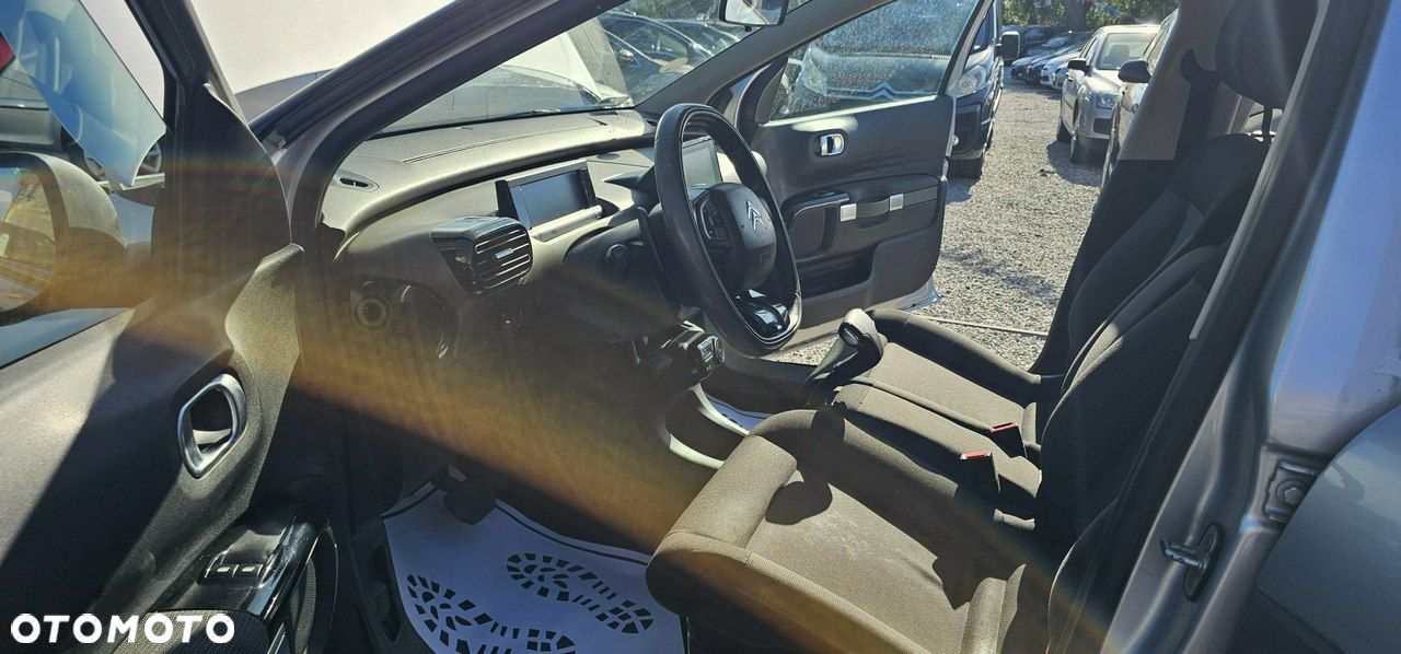 Citroën C4 Cactus - 21