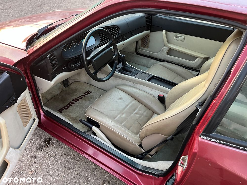 Porsche 944 - 8