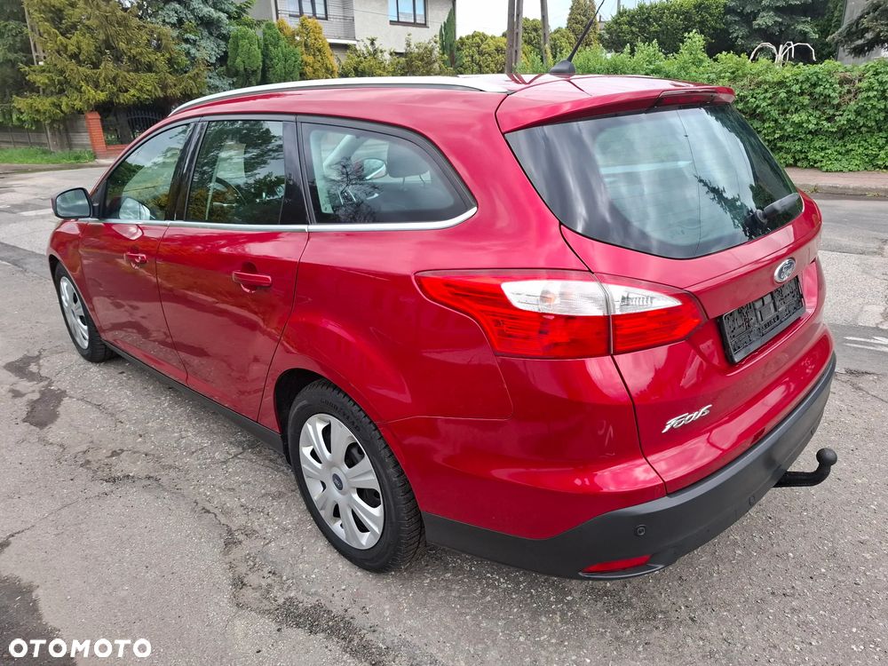Ford Focus 2.0 TDCi DPF SYNC Edition - 6