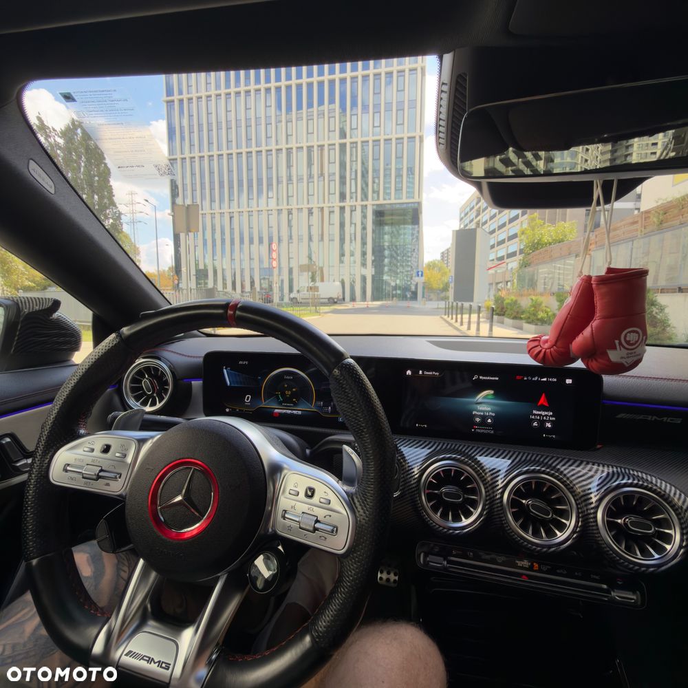 Mercedes-Benz CLA - 11