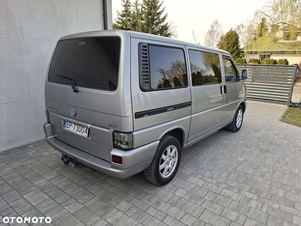 Volkswagen Multivan Standard - 4