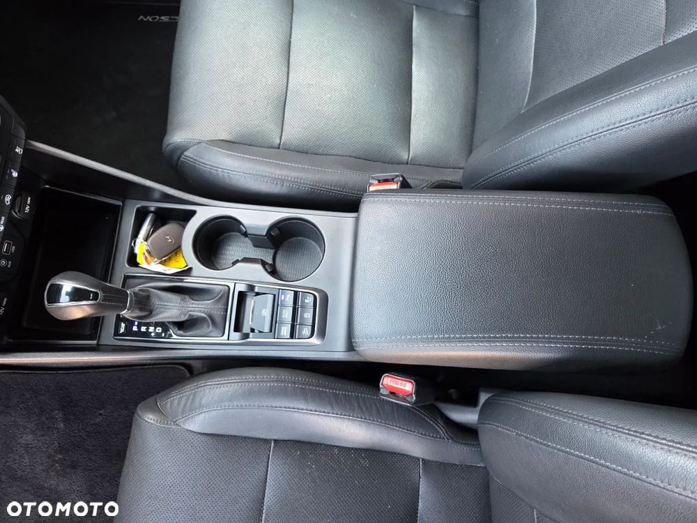 Hyundai Tucson blue 1.7 CRDi 2WD DCT Premium - 25