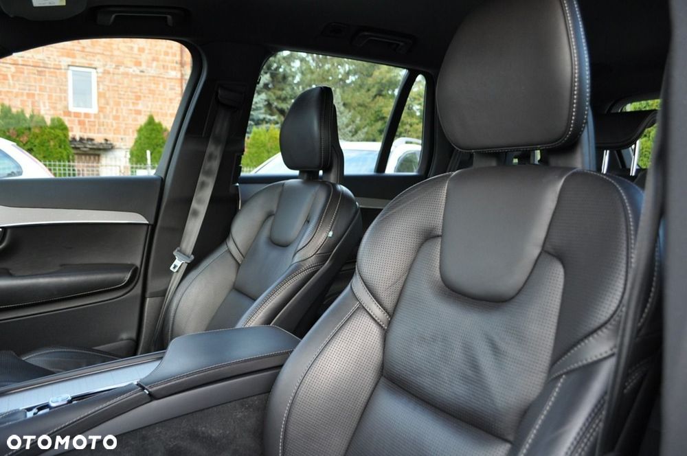 Volvo XC 90 T5 AWD R-Design - 16