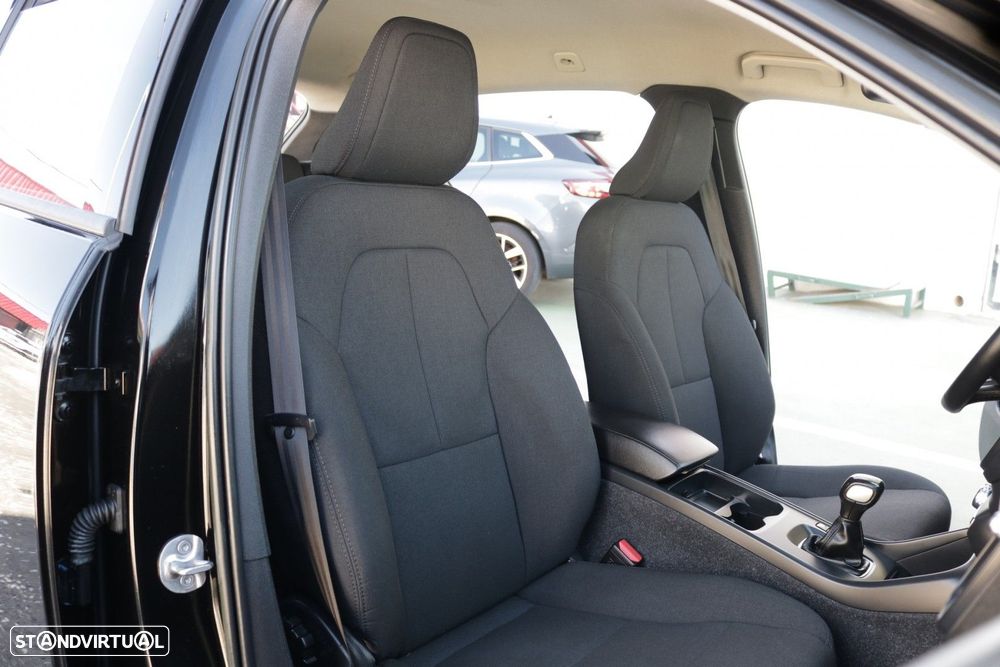 Volvo XC 40 1.5 T2 Essential - 23