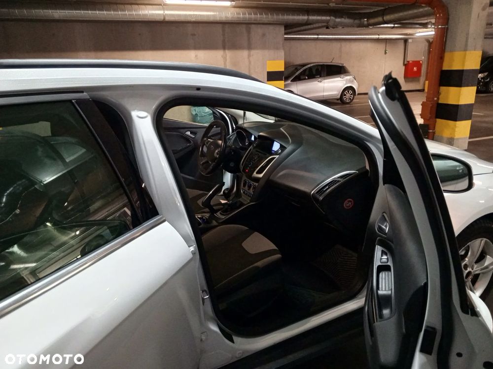 Ford Focus - 10