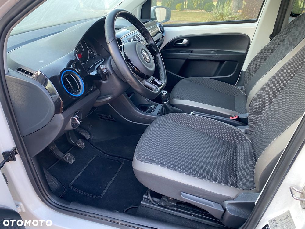 Volkswagen up! (BlueMotion Technology) sound - 11