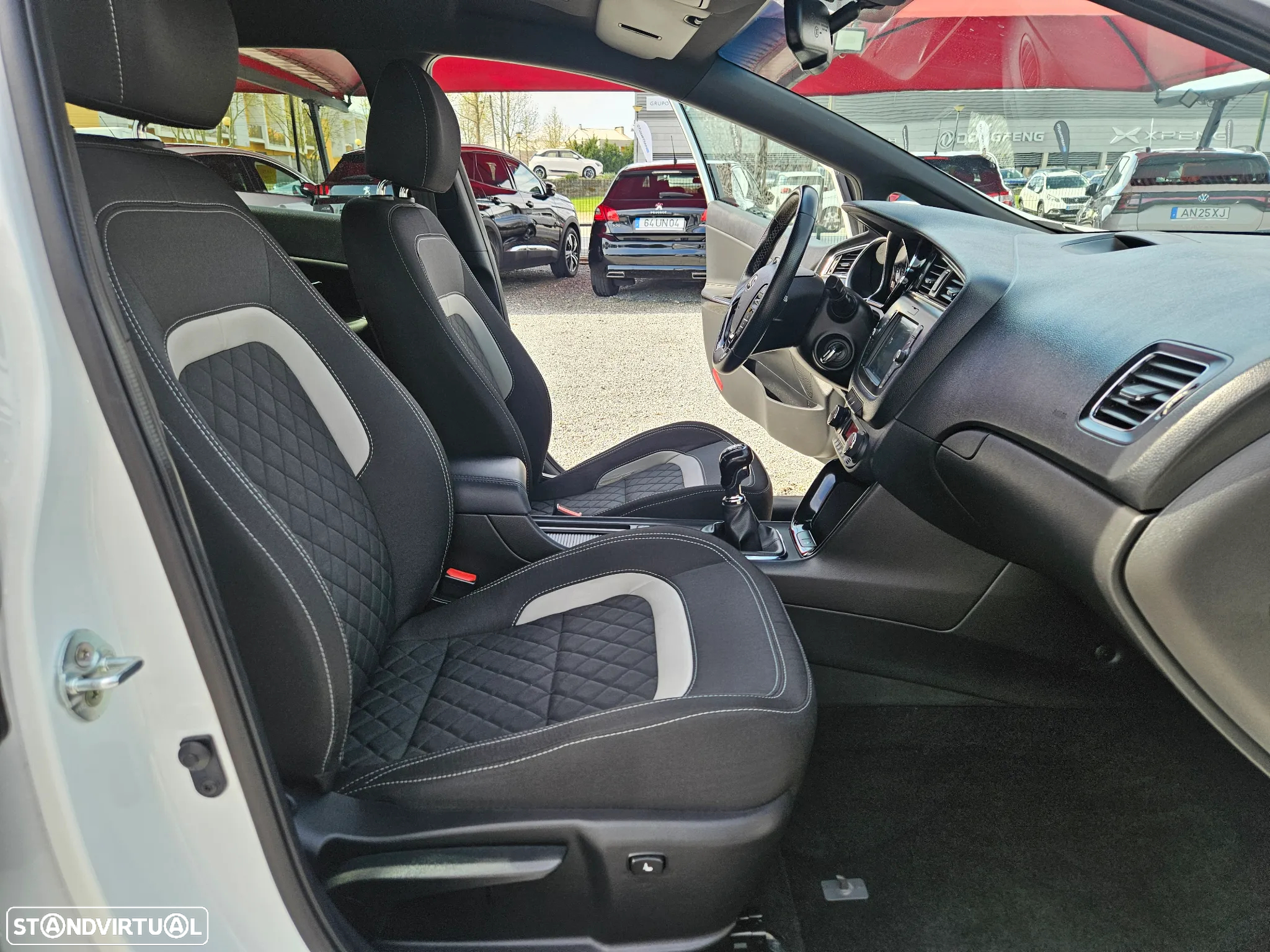 Kia Ceed SW 1.6 CRDi GT Line - 14