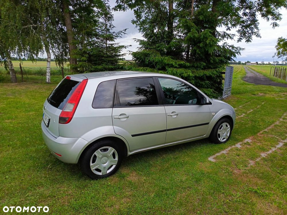 Ford Fiesta 1.4 Connection - 16