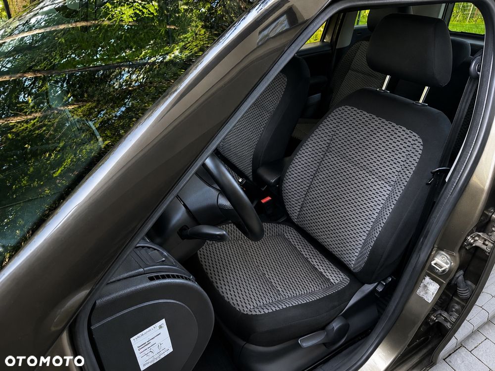 Skoda Roomster - 34