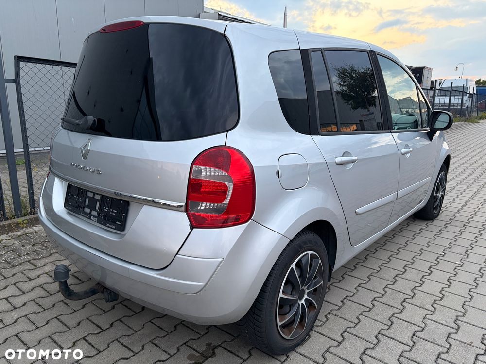 Renault Modus 1.2 16V TCE Dynamique - 8