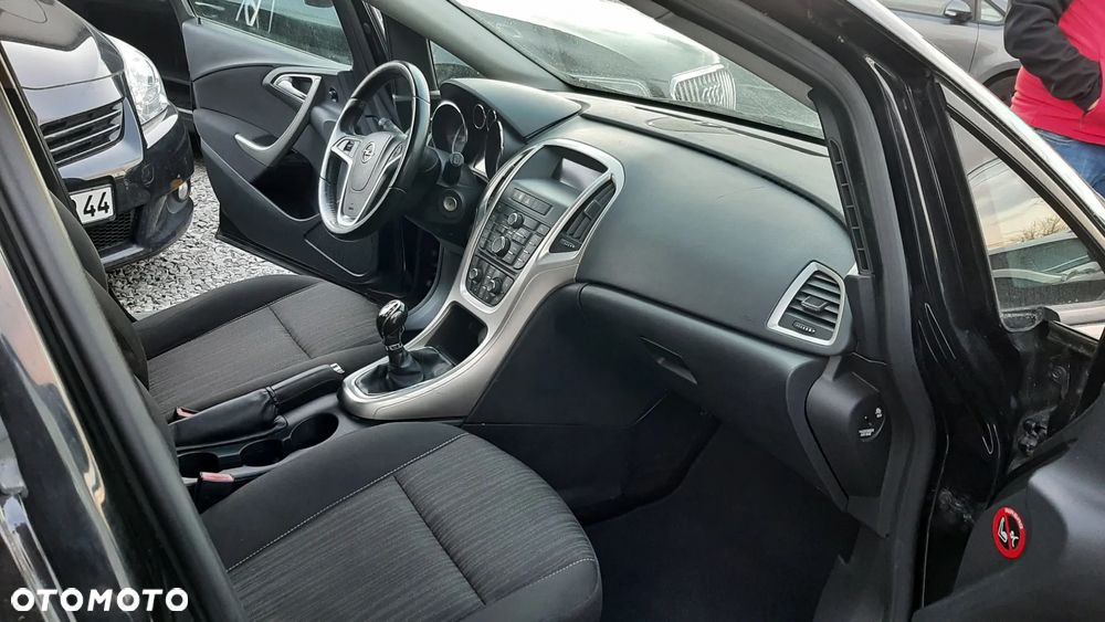 Opel Astra 1.4 Turbo - 16