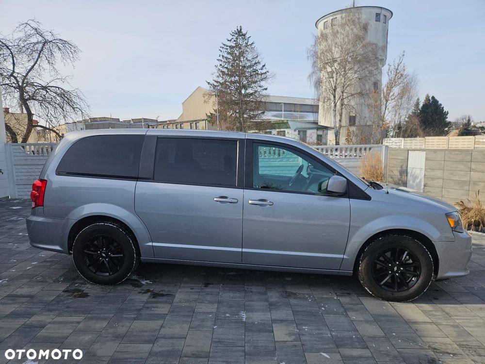 Dodge Grand Caravan 3.6 R/T - 6