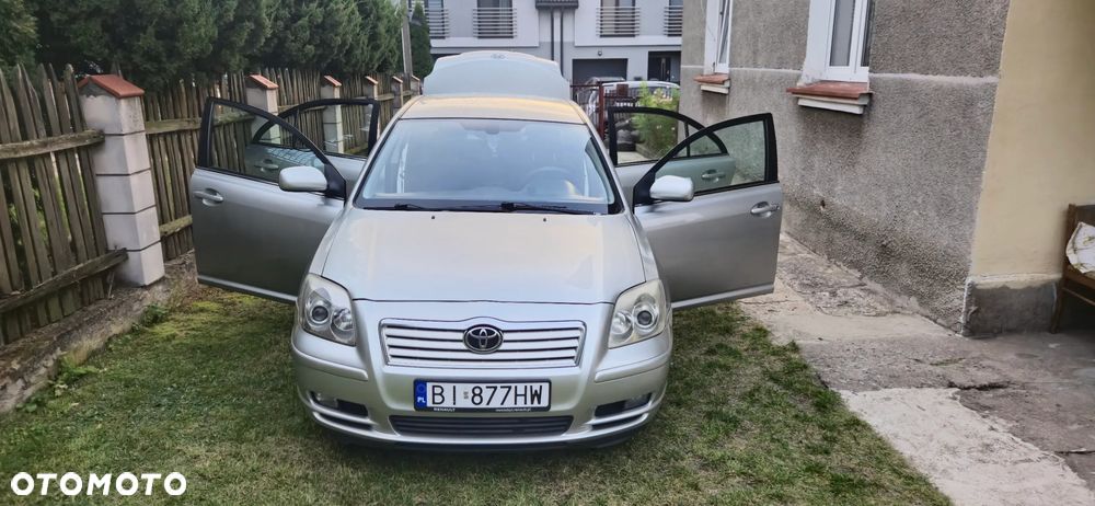 Toyota Avensis 1.8 VVT-i - 8