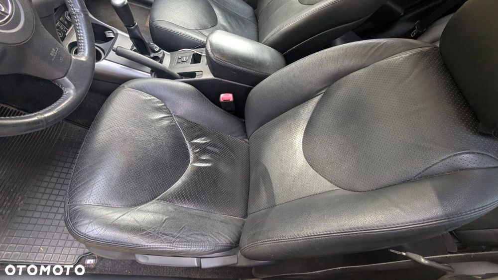 Toyota RAV4 - 19