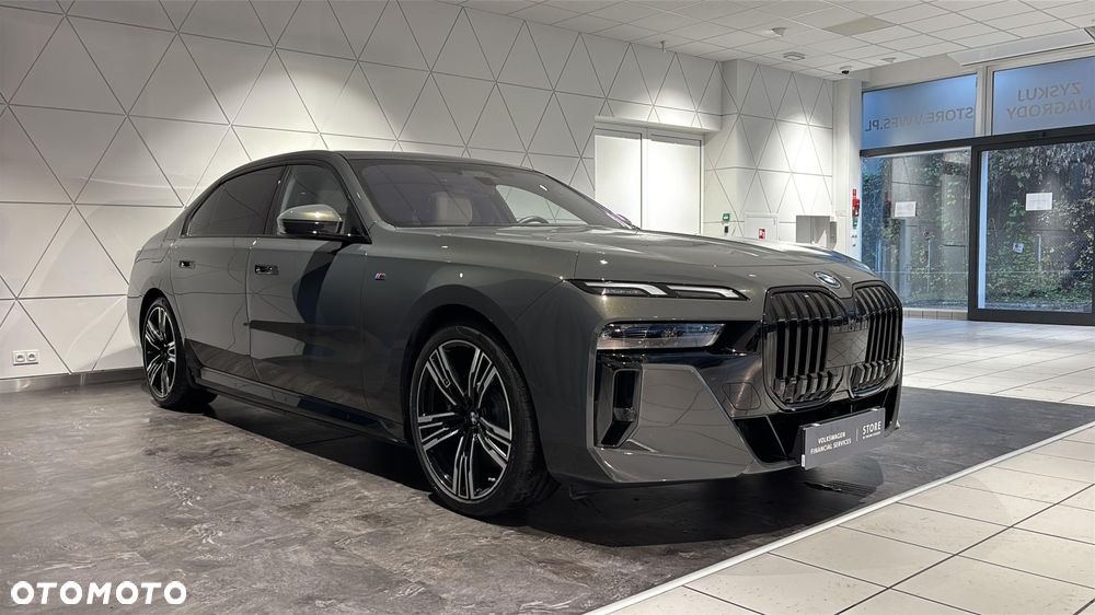 BMW i7 105.7kWh xDrive60 M Sport - 7
